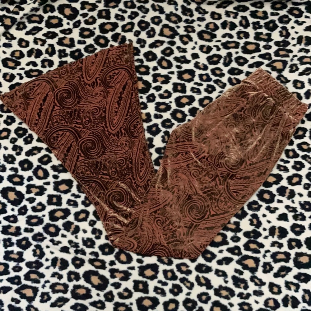 Groovy parsley velvet heel bottoms